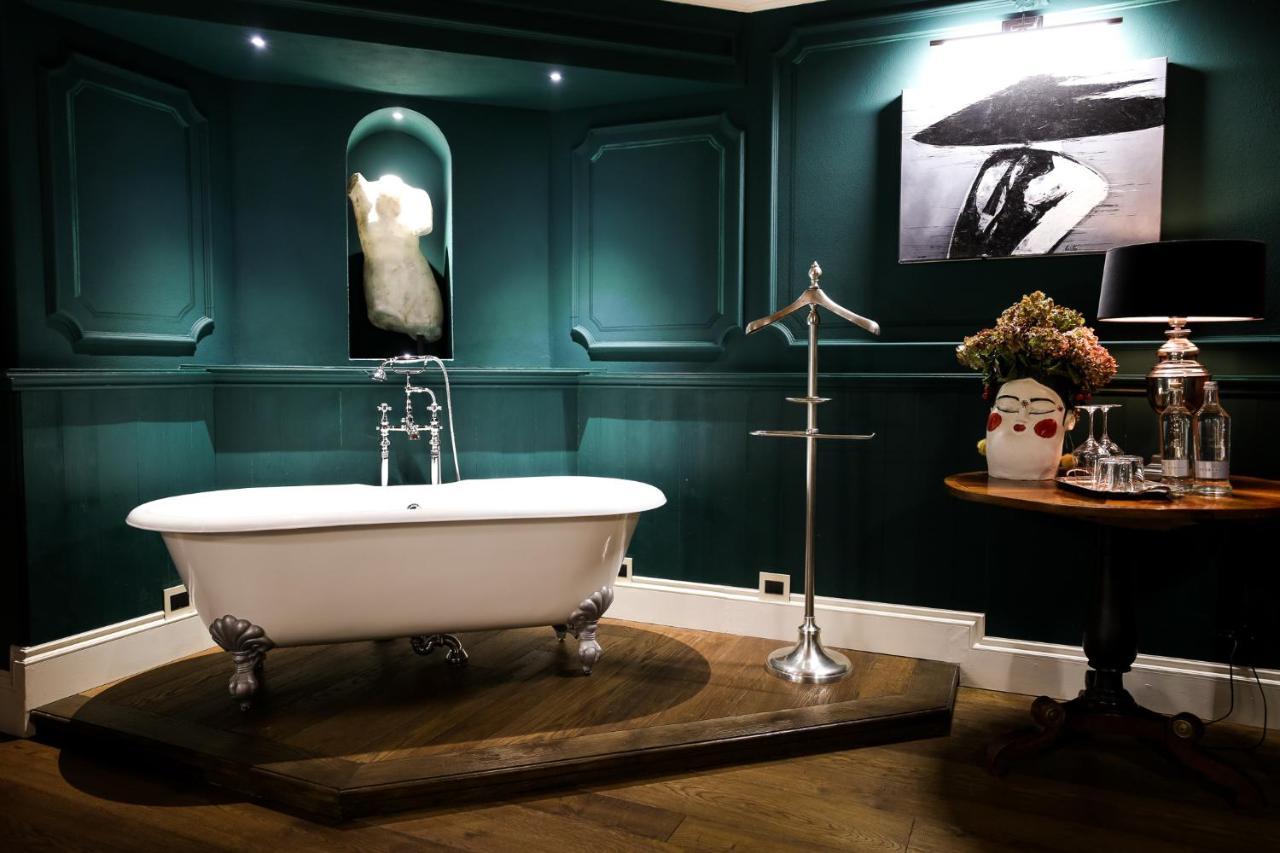 La Piazzetta Degli Artisti - Boutique B&B Bossolasco Kültér fotó